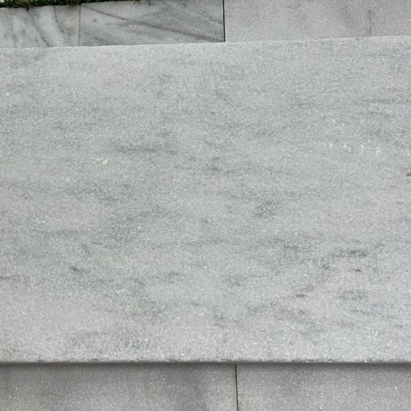 Pavers Marble Leathered Arctic White